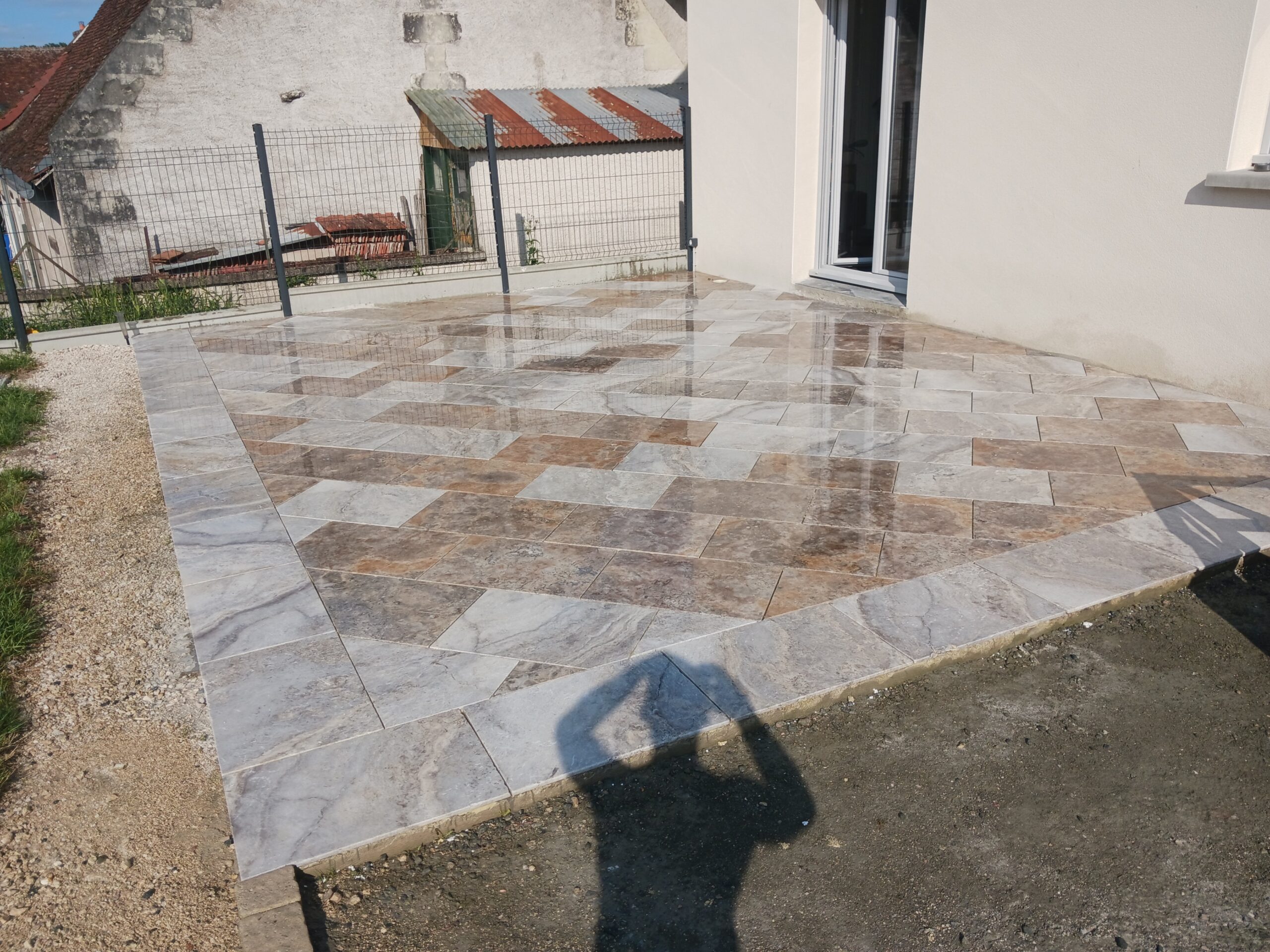 20240724_182112 Carrelage extérieur